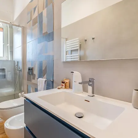 Lejlighed New Elegant 2 Bedroom Apt. Near Parco 2 Giugno Bari