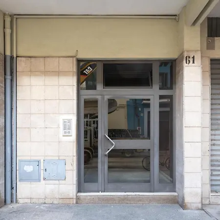 New Elegant 2 Bedroom Apt. Near Parco 2 Giugno Апартаменты