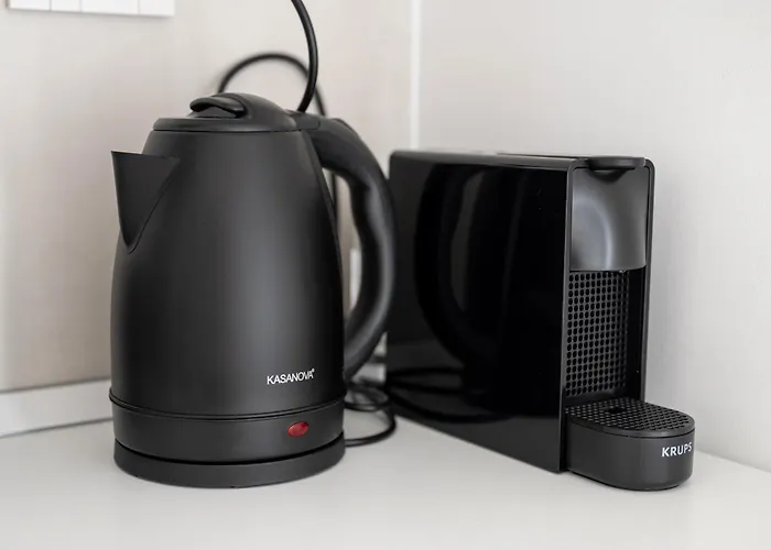 Апартаменты New Elegant 2 Bedroom Apt. Near Parco 2 Giugno Бари